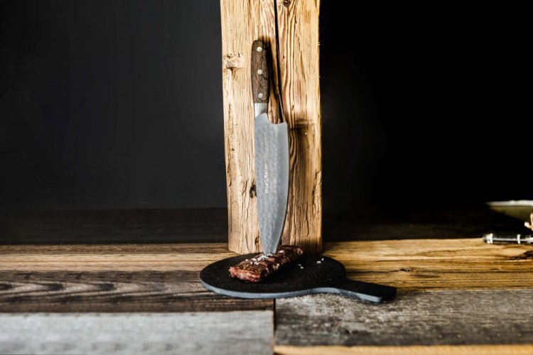 Kuchařský nůž DarkNitro kovaný v délce 21 cm